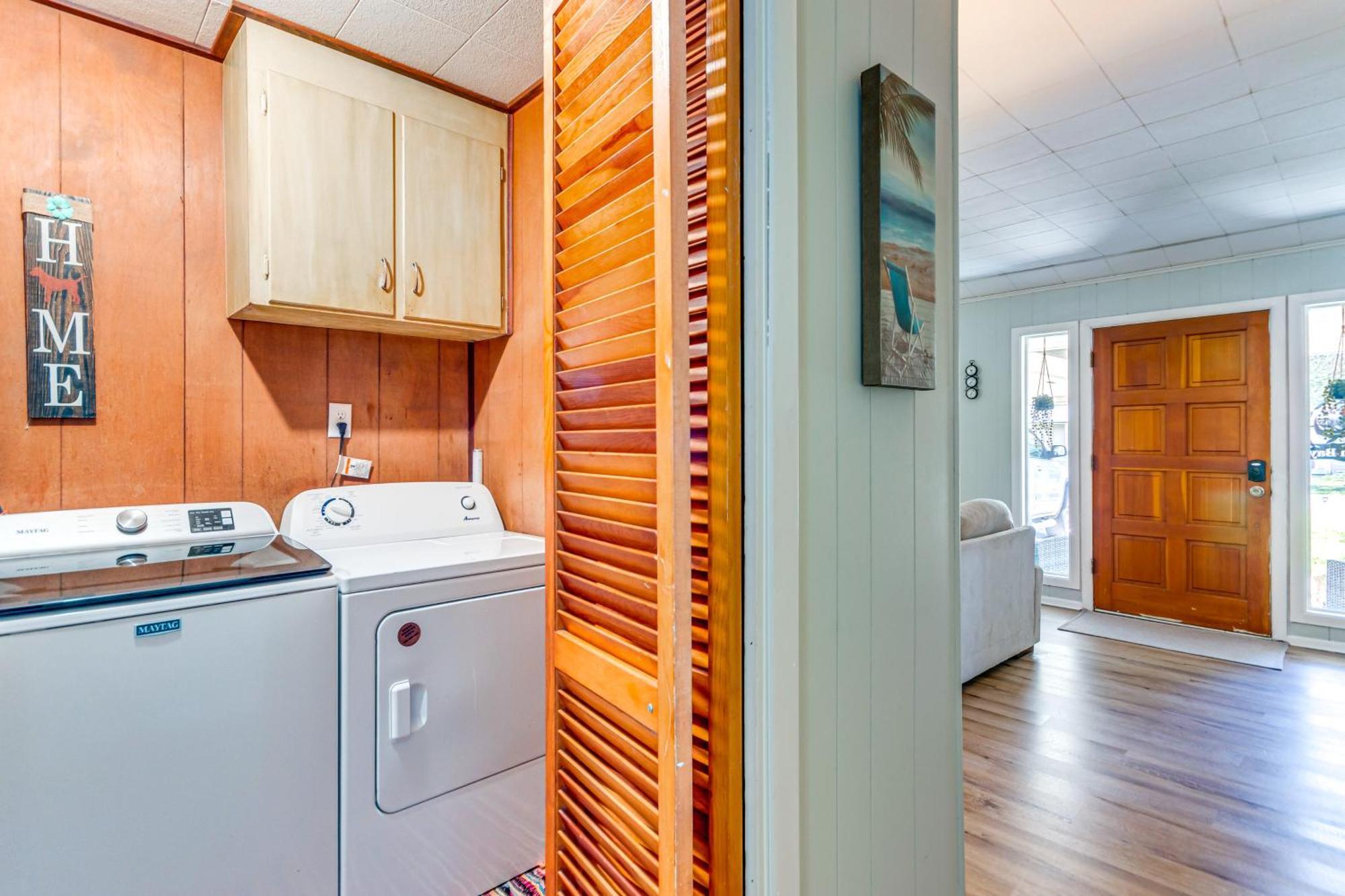 Fort Walton Coastal Retreat With Yard Walk To Beach Форт Уолтон Бич Экстерьер фото